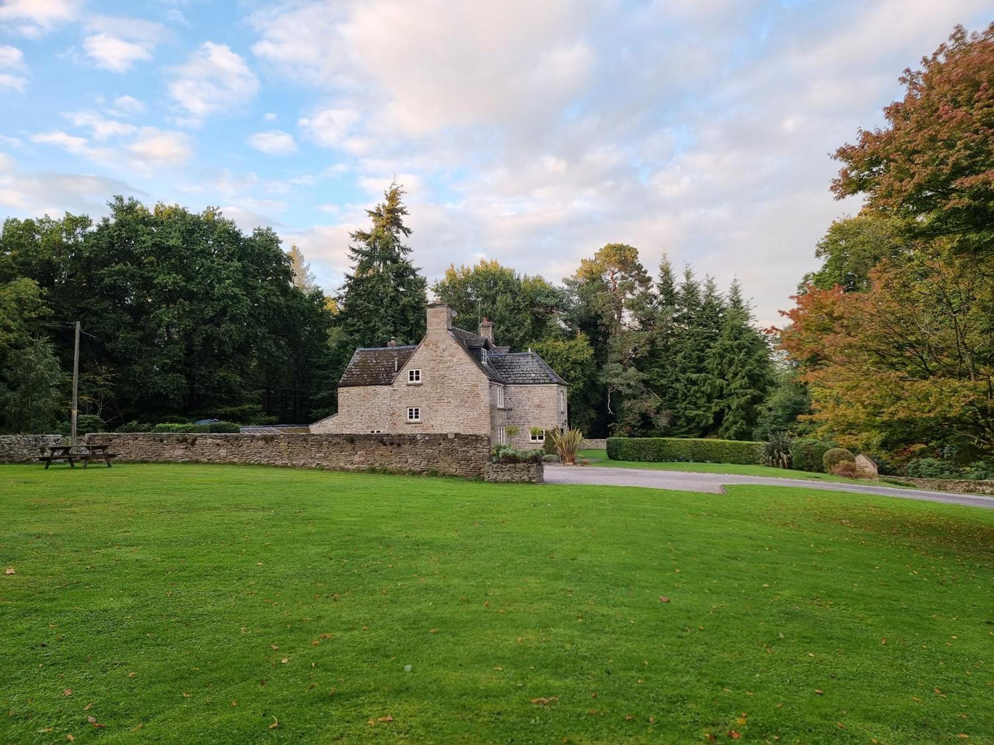 Danby Lodge Lydney Exterior photo