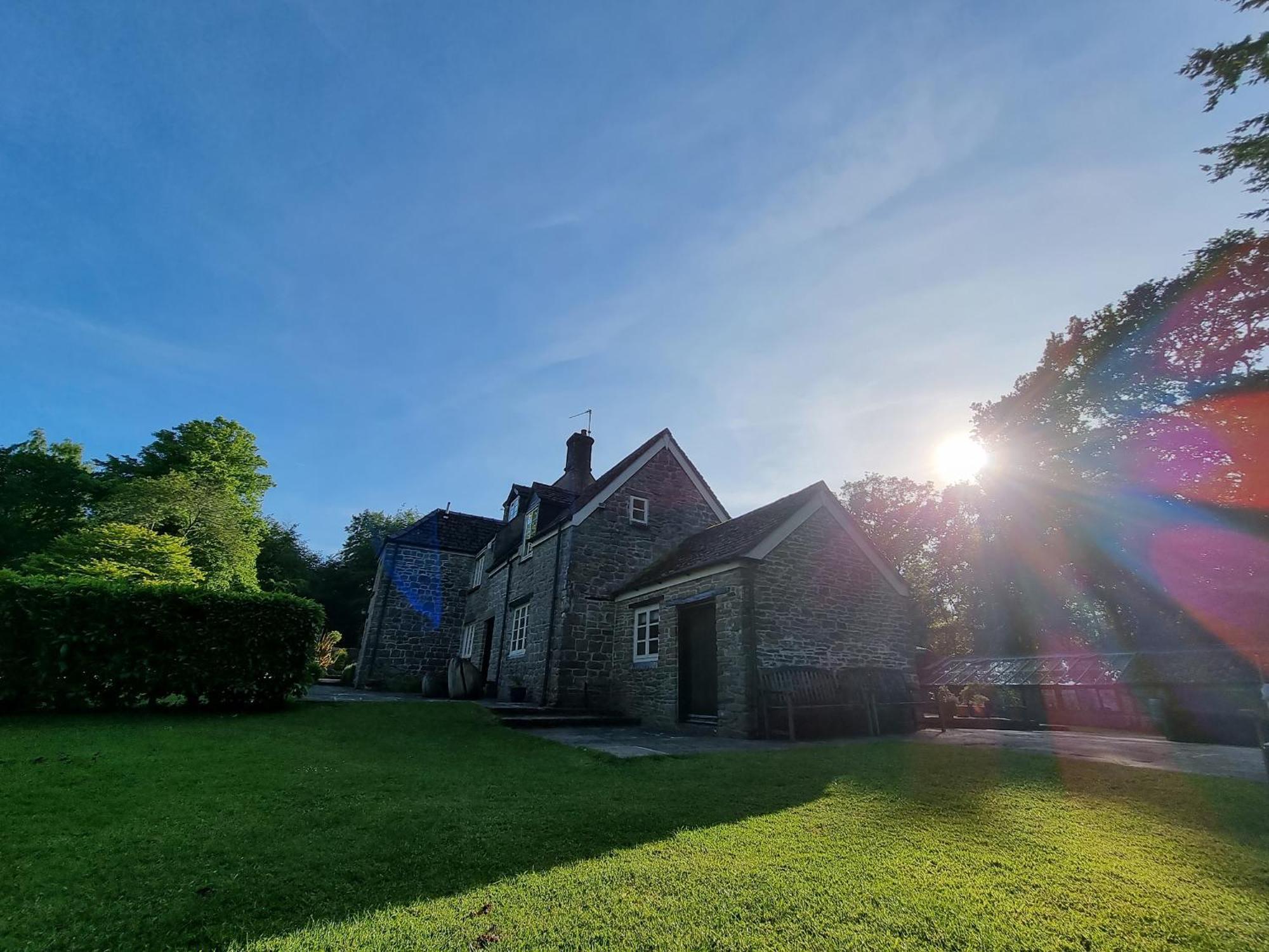 Danby Lodge Lydney Exterior photo