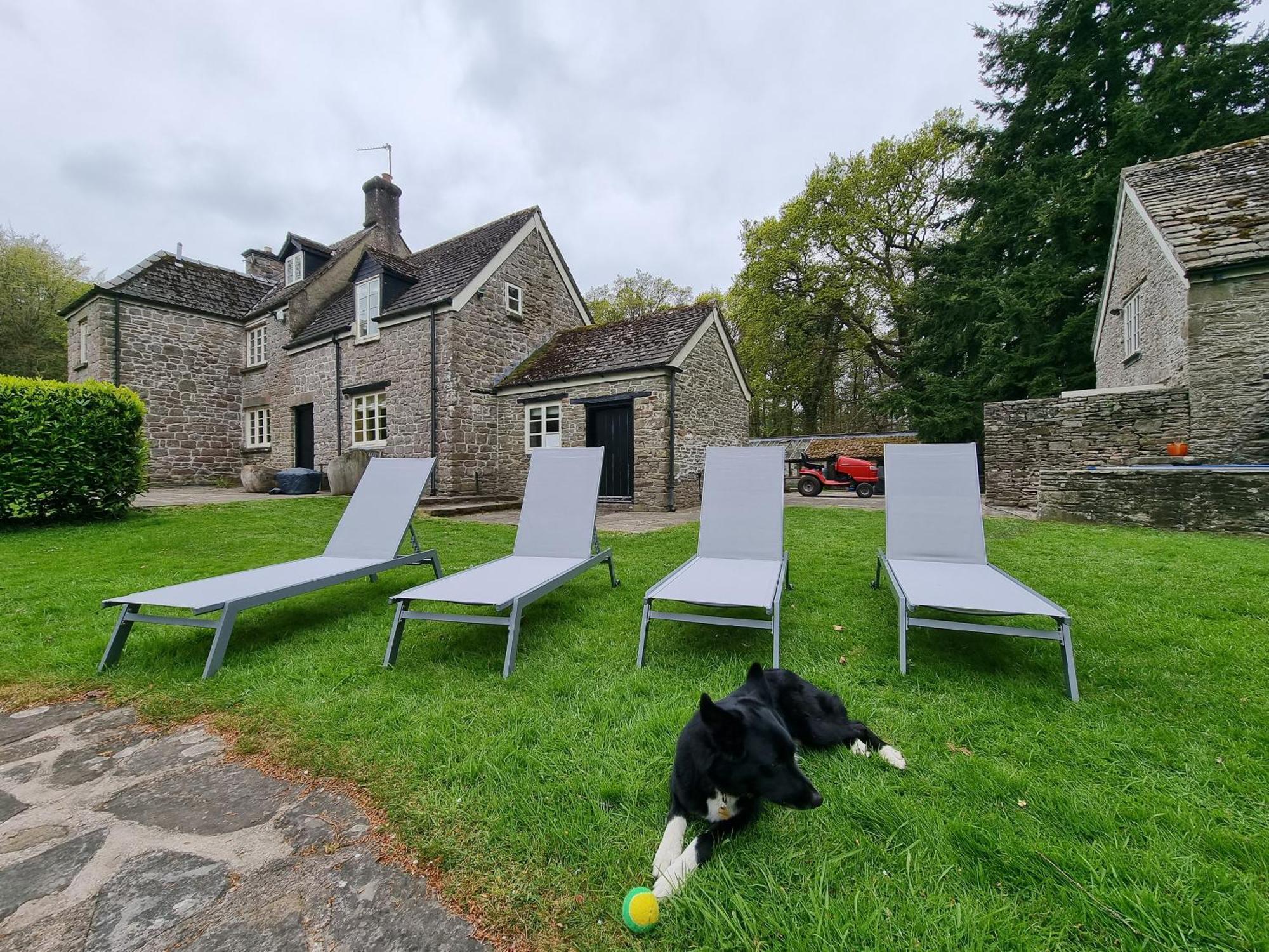 Danby Lodge Lydney Exterior photo